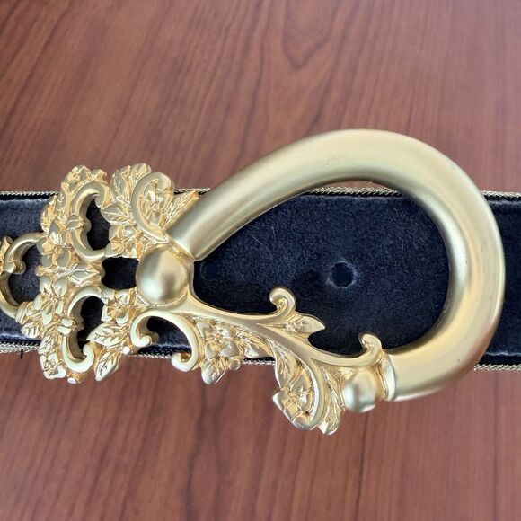 Vintage Doncaster Belt Gold Tone Ornate Buckle Italy Black Velvet USA Baroque main image 5